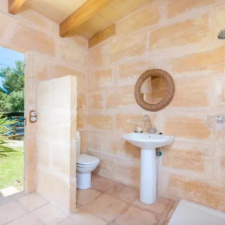 Yourhouse Son Jaumell بيت للعطل *